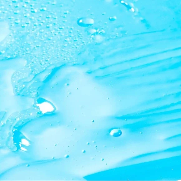 💦ISLE OF PARADISE HYGLO Body Hyaluronic Self-Tan Serum - Picture 6 of 7